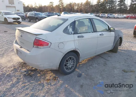 2011 Ford Focus Se z USA, uszkodzony, nr VIN 1FAHP3FN9BW109744